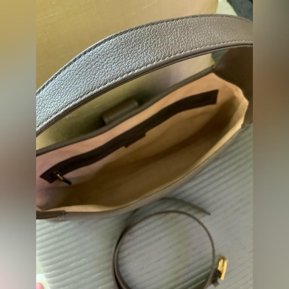Gucci Aphrodite Medium Shoulder Bag - Picture 5 of 14